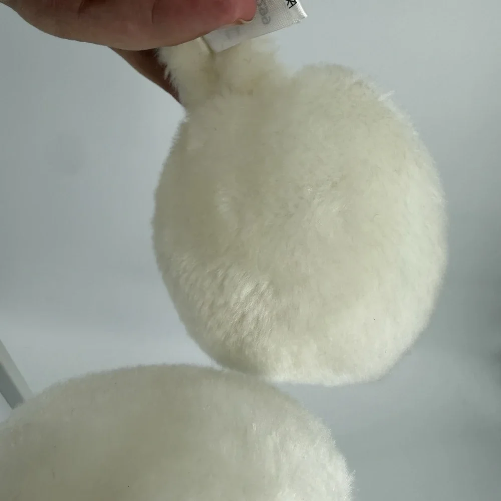 Hello‎ Kitty White Pink Fluffy Earmuffs Girls Warm Winter Outdoor Accessories